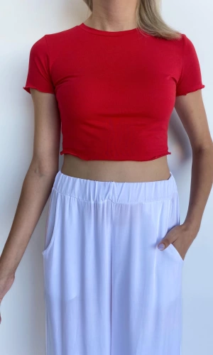 Kadın Büzgü Detaylı Crop Kırmızı Tshirt