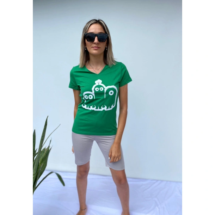 Kadın V Yaka Minyon Karakter Baskılı Yeşil Tshirt