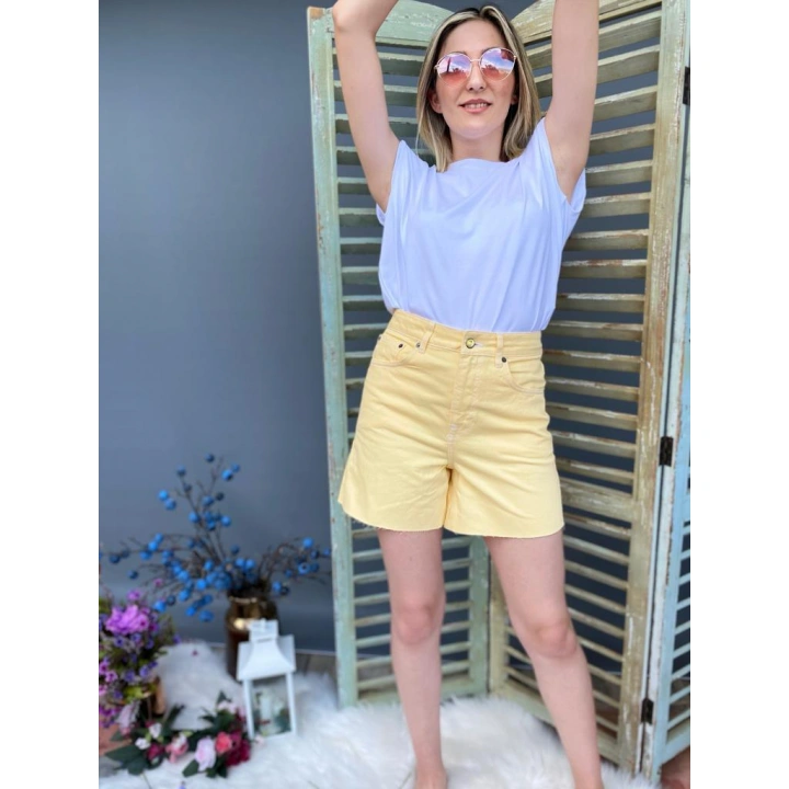 Kadın Kesik Paça Sarı Denim Şort