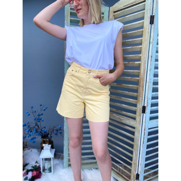 Kadın Kesik Paça Sarı Denim Şort