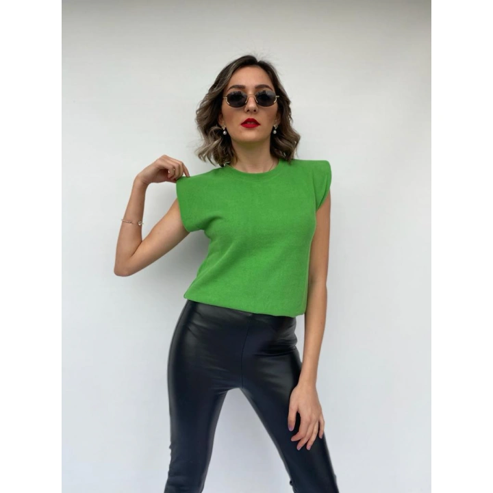 Kadın Yeşil Kolsuz Vatkalı Triko Kazak