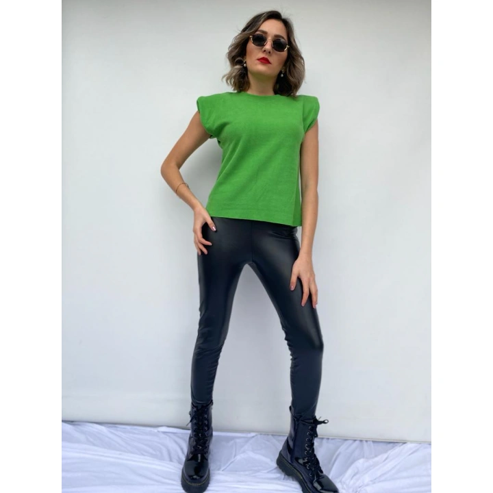 Kadın Yeşil Kolsuz Vatkalı Triko Kazak