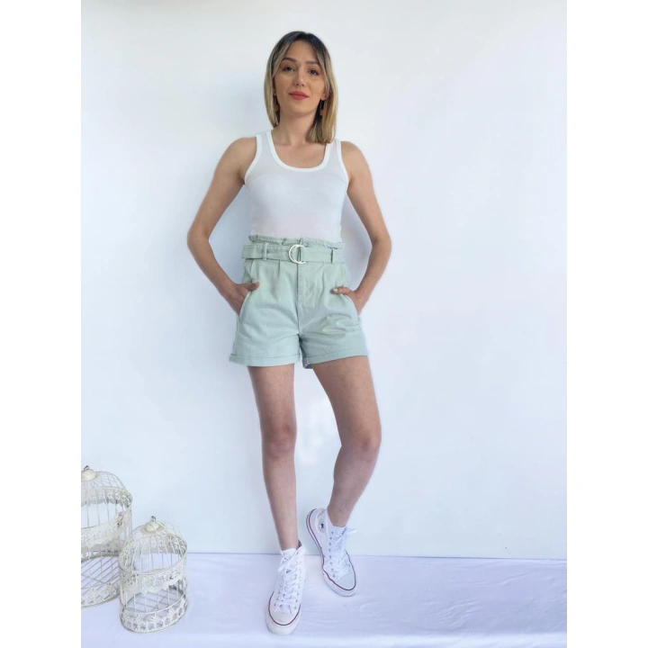 Mom Kesim Kemerli Mint Yeşili Şort