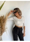 Kadın Beyaz Crop Bluz Yandan Büzgülü