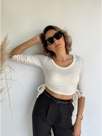 Kadın Beyaz Crop Bluz Yandan Büzgülü