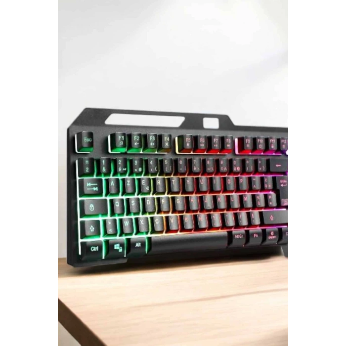 Led Işıklı Oyuncu Klavye Usb Girişli Rgb Işıklı Q Klavye Mouse Hediyeli