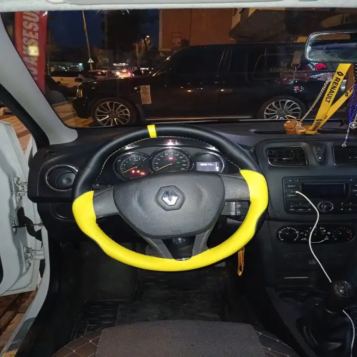 1. Kalite Deri Sarı İpli ve Sarı-Siyah Desenli Direksiyon Kılıfı - Dikmeli Model / A+ Kopmayan İp / Kokusuz Ürün