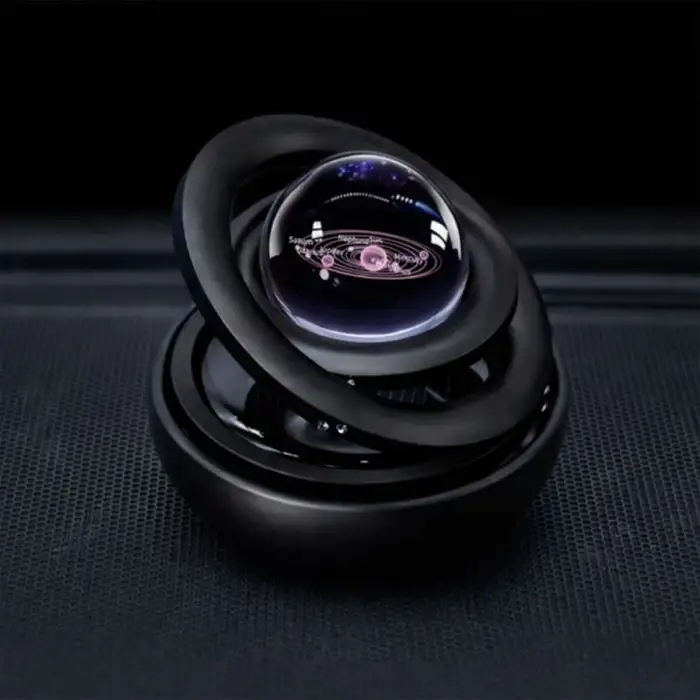 Güneş Enerjisi İle Çalışan Galaksi Temalı Oto Koku-Siyah Renk