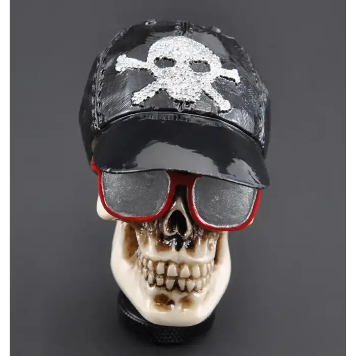 Kuru Kafa Vites Topuzu Siyah Şapkalı Gözlüklü Retro Gangster Model