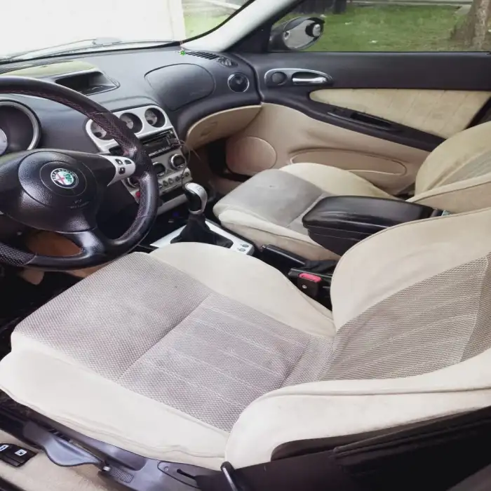 Alfa Romeo 156 Uyumlu Lüx Kolçak Kol Dayama -Sürgülü Kolçak Kol Dayama Bardaklıklı Siyah