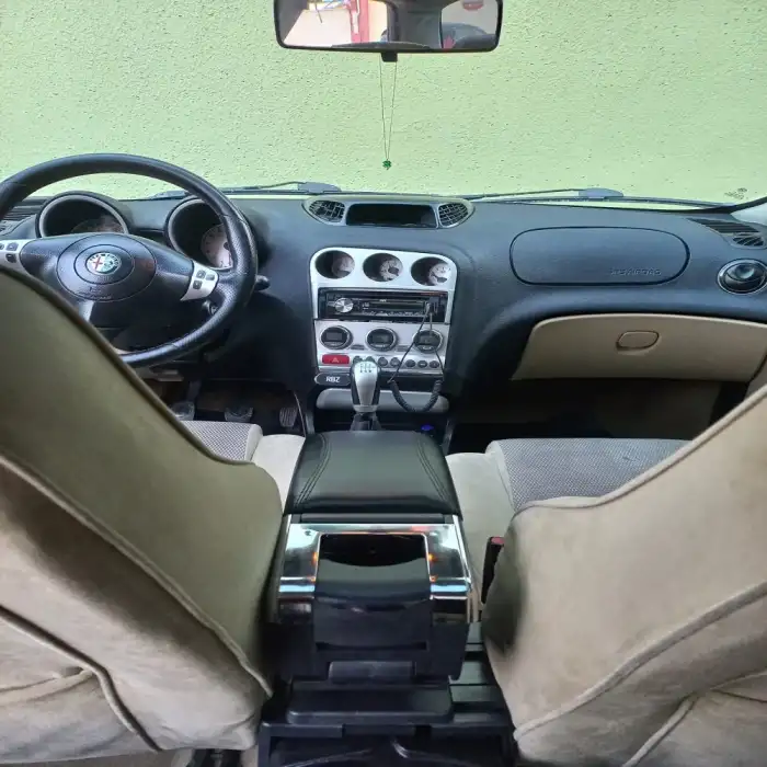 Alfa Romeo 156 Uyumlu Lüx Kolçak Kol Dayama -Sürgülü Kolçak Kol Dayama Bardaklıklı Siyah