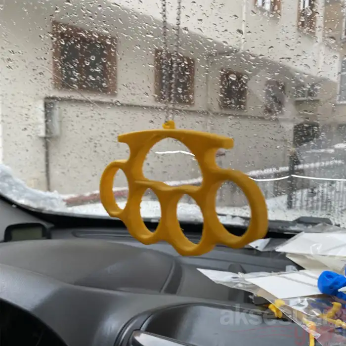 Araç Ayna Süsü Muşta Sarı Renk Zincirli A+ Ürün