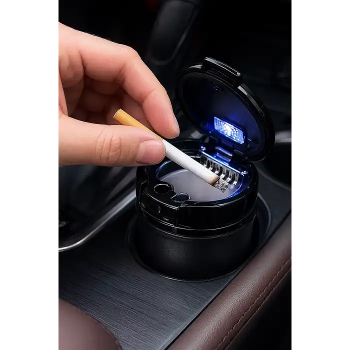 Araç İçi Işıklı Seramik Küllük Bardaklıklı Havalandırma Tip Kapaklı Mavi Renk Işıklı