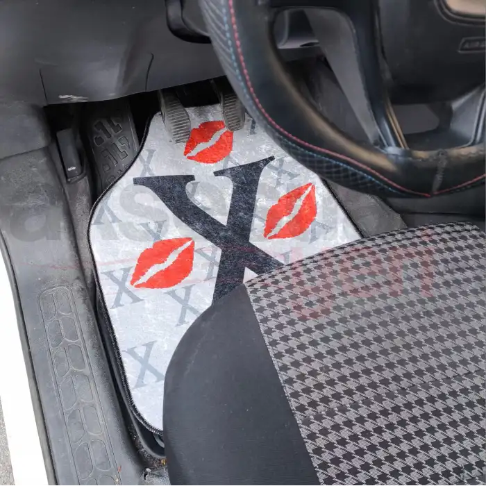 Areon X Öpücüklü Beyaz Desen Araç İçi Halı Paspas-Kaydırmaz Taban-Universal-Yıkanabilir