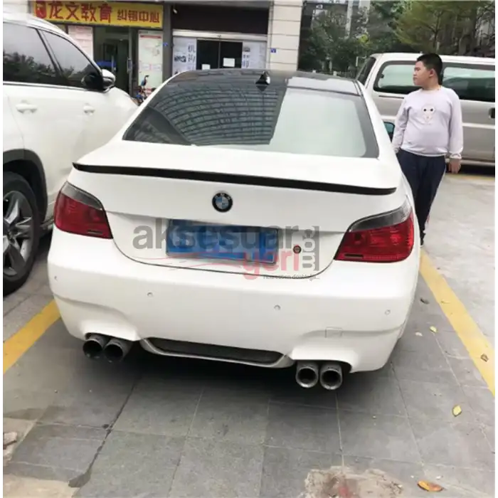 Bmw E60 M5 Tip Spoiler Parlak Siyah Boyalı İthal Ürün Plastik