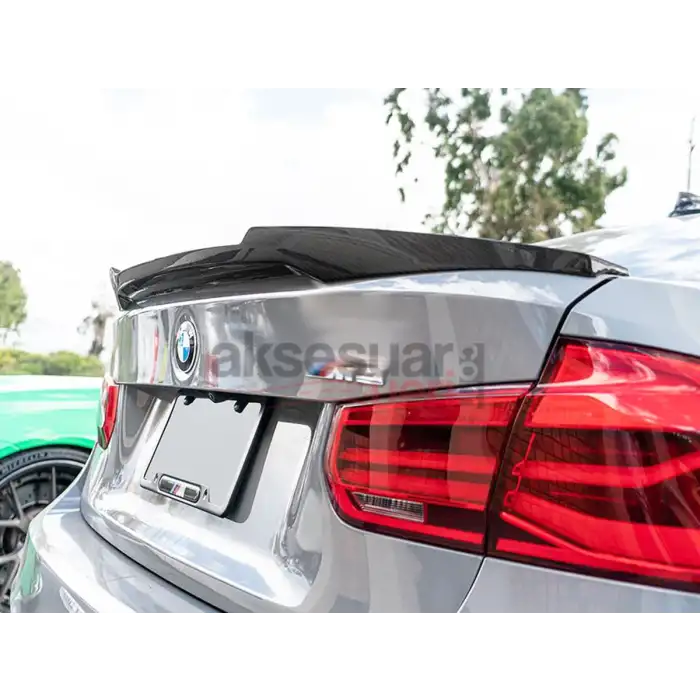 Bmw F30 Yarasa M4 Tip Spoiler Parlak Siyah Boyalı İthal Ürün Plastik