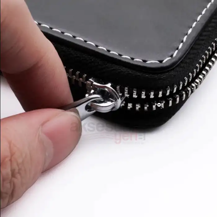 Bmw Logolu Lüks Deri Anahtarlık -Fermuarlı Çantalı Şık Yeni Tasarım