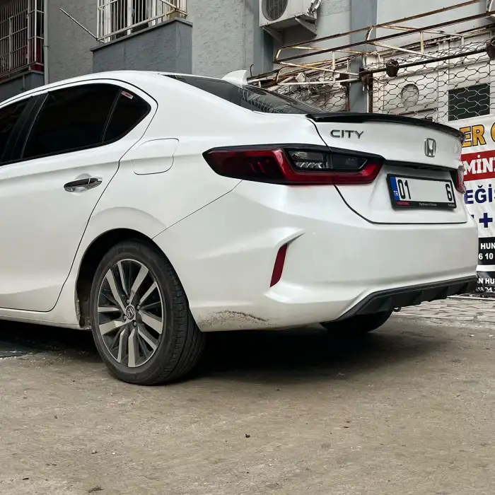 Honda City RS 2020 Bagaj Üstü Spoiler Parlak Siyah Boyalı İthal Ürün Plastik
