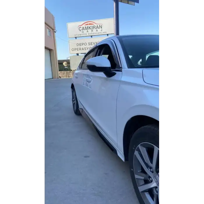 Honda Civic 2021-2022 Fe1 Yeni Kasa Kromlu Cam Rüzgarlığı A+ İthal Ürün