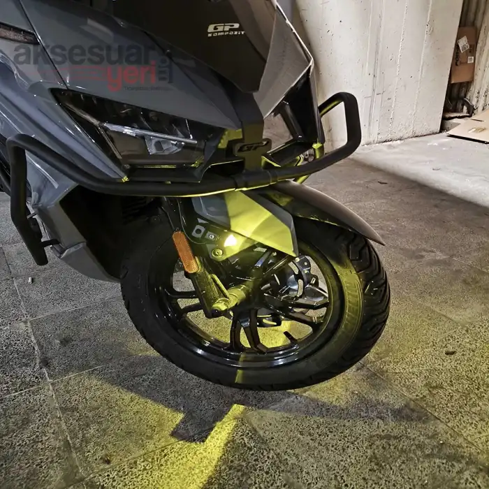 Honda PCX 125 Uyumlu Motosiklet Sis Farı - Mercekli 2 Renkli Beyaz ve Sarı Led Far