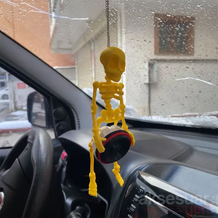 İskelet Ayna Süsü Bas Tutan Sarı Renk Zincirli A+ Ürün