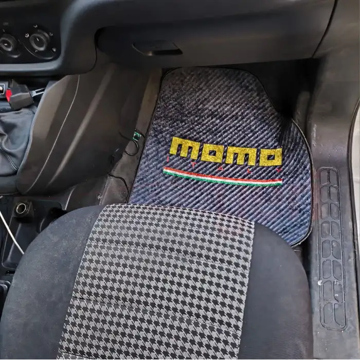 Momo Desen Araç İçi Halı Paspas-Kaydırmaz Taban-Universal Her Araca Uyumlu-Yıkanabilir