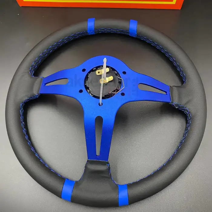 Momo Direksiyon Mavi İpli 35cm Ofsetli Model Deri Kaplama A+ Orjinal Ürün