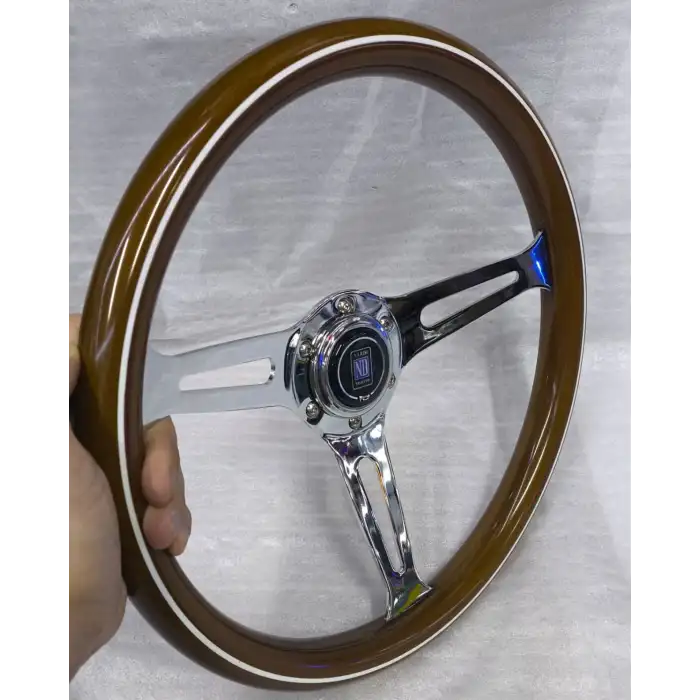 Nardi Ahşap Direksiyon-Çap: 35cm-1. Sınıf Lüx Ahşap Direksiyon-Beyaz Şeritli