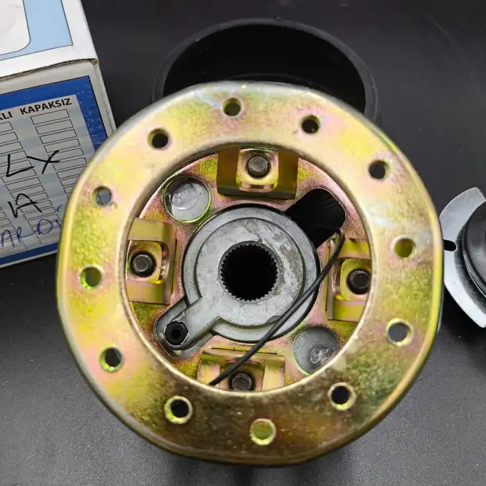 Nardi Direksiyon Tofaş Doğan Grubu Uyumlu İnce Diş Spor Direksiyon Göbeği Momo Tip