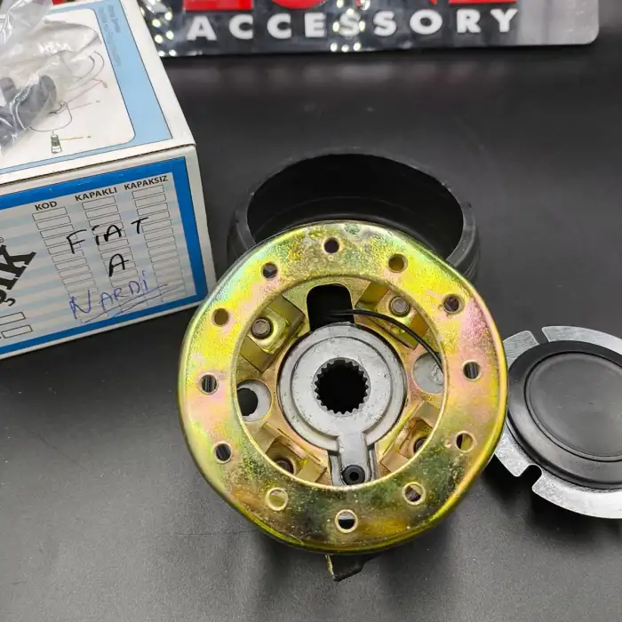 Nardi Direksiyon Tofaş Doğan Grubu Uyumlu Kalın Diş Spor Direksiyon Göbeği Momo Tip