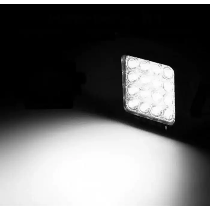 Off Road Beyaz Işık Sis Farı Lambası 9 Led Kare 9-30v 27 Watt