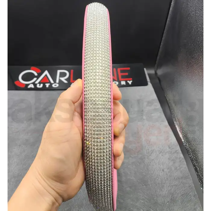 Pembe Deri Üzerine Elmas Taş İşlemeli Geçme Direksiyon Kılıfı-Spor Görünüm-38cm