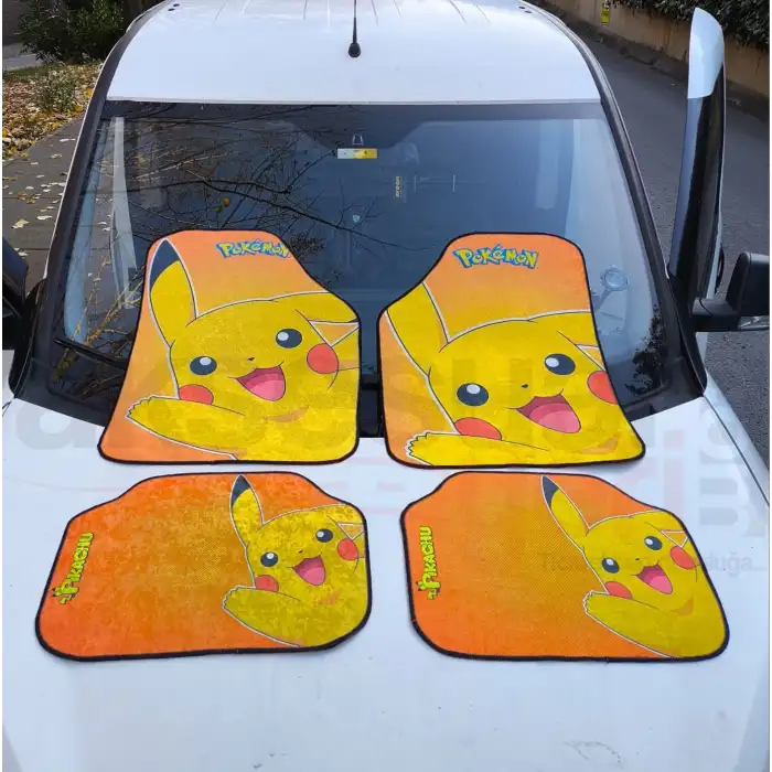 Pikachu Desen Araç İçi Halı Paspas-Kaydırmaz Taban-Universal Her Araca Uyumlu-Yıkanabilir