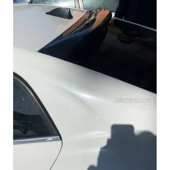 Renault Megane4 Arka Cam Üstü Spoiler Parlak Siyah Spoyler