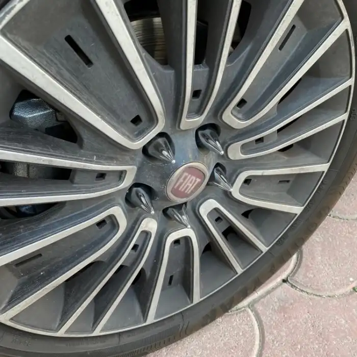 Sivri Bijon Parlak Malzeme Krom Renk 19mm 20 Adet