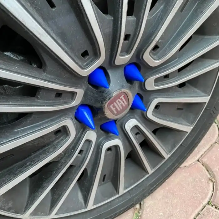 Sivri Bijon Parlak Malzeme Mavi Renk 19mm 20 Adet