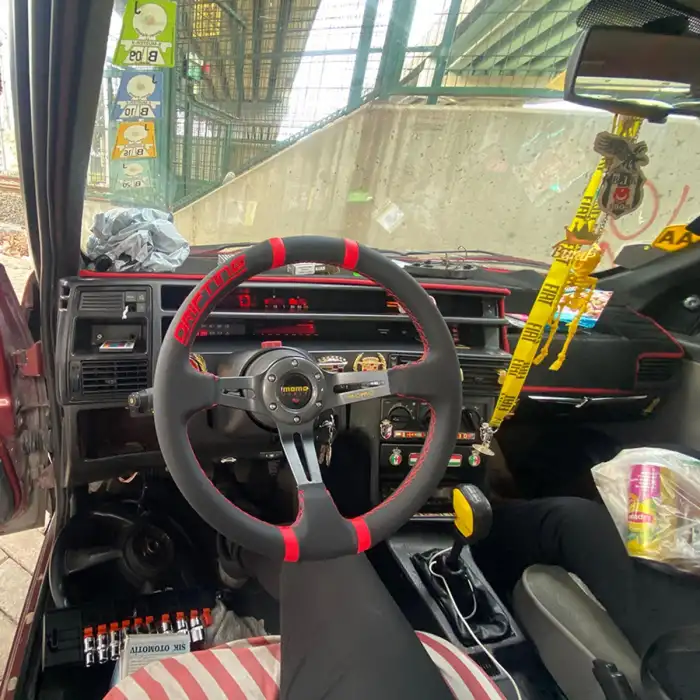 Tempra-Tipo Göbek-35cm Siyah Deri Drifting Momo Spor Direksiyon