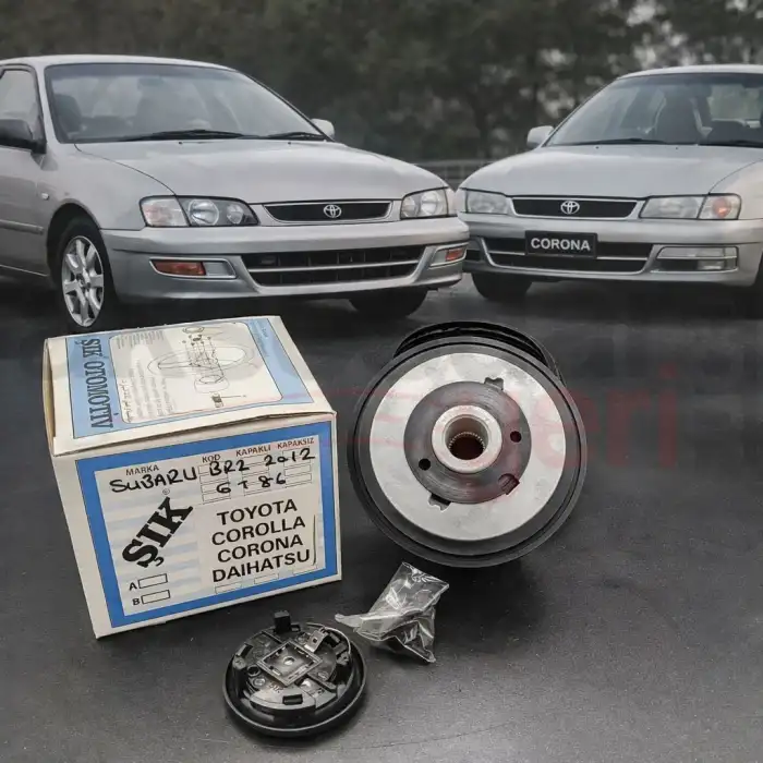 Toyota Corolla Efsane 1992-1998 / Toyota Corona Uyumlu Spor Direksiyon Göbeği Momo Tip