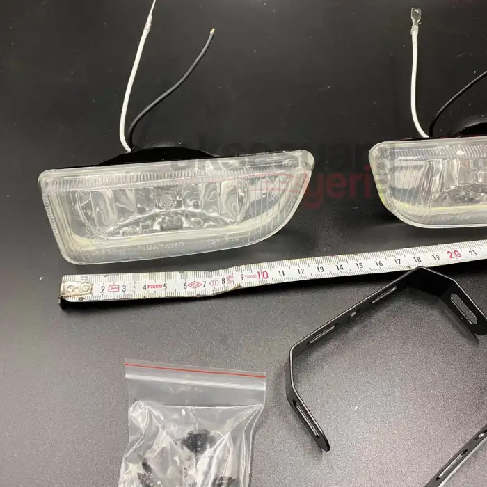 Toyota Corolla Efsane Kasa Sis Farı - Şeffaf Renk H3 Ampul