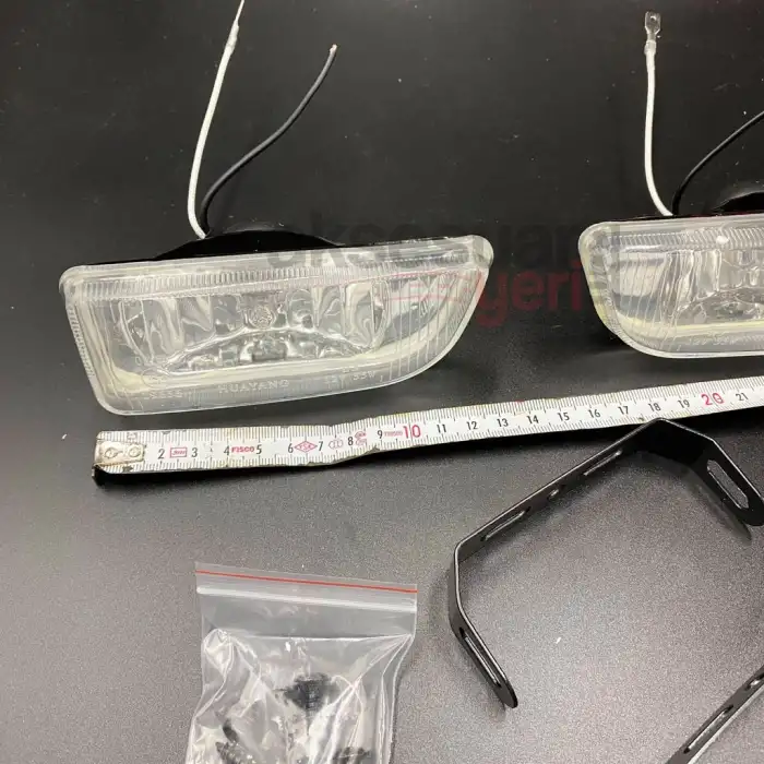 Universal Toyota Model Sis Farı - Şeffaf Renk H3 Ampul