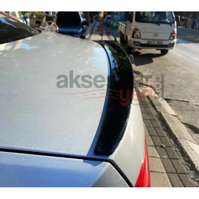 Volkswagen Jetta Mk6 Piano Black Spoiler 2010-2017 Birebir Uyumlu