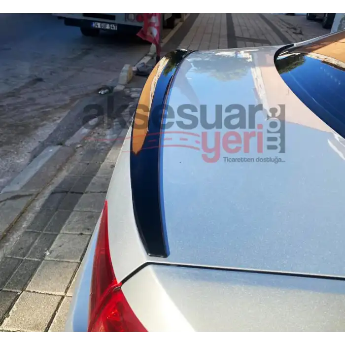 Volkswagen Jetta Mk6 Piano Black Spoiler 2010-2017 Birebir Uyumlu