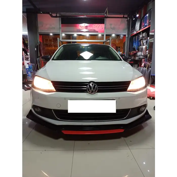 Volkswagen jetta Uyumlu Ön Lip kırmızı Renkli 4 Parça - A+ Ürün - Dayanıklı Malzeme
