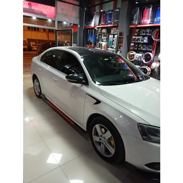 Volkswagen Jetta Uyumlu Renkli 8 Parça Üniversal Yan Etek Çıtası - Marşbiyel - A+ Kalite