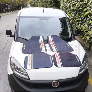 Kupon Turuncu Desen Araç İçi Halı Paspas-Kaydırmaz Taban-Universal Her Araca Uyumlu-Yıkanabilir