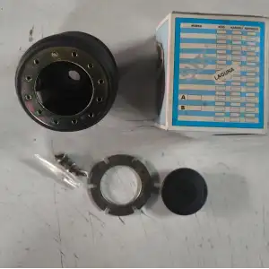 Renault Laguna Uyumlu Spor Direksiyon Göbeği Momo Tip