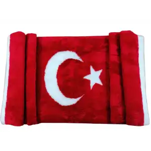 Torpido Üstü Peluş Örtü Türk Bayrağı Polar Kumaş Desenli Tasarım
