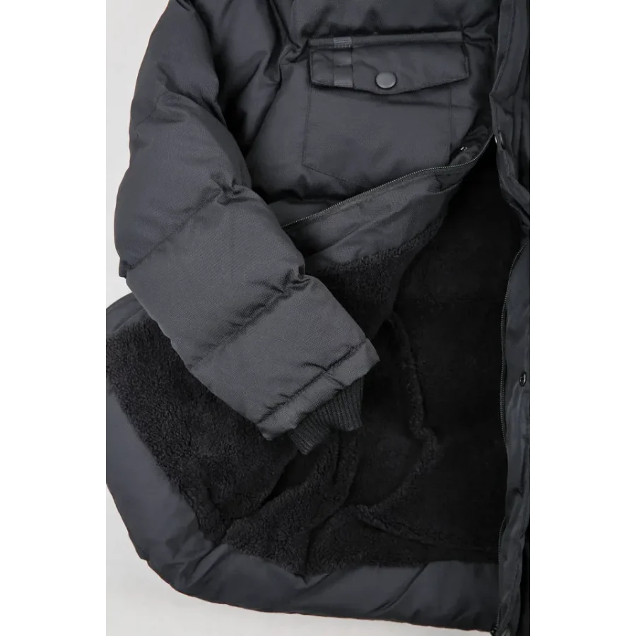 Erkek Çocuk İçi Suni Kürklü Çıkarılabilir Kapüşonlu Cep Detaylı Şişme Mont - Siyah