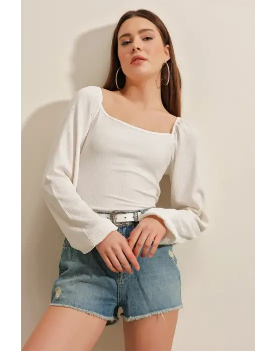 0465 Balon Kollu Örme Bluz - Beyaz