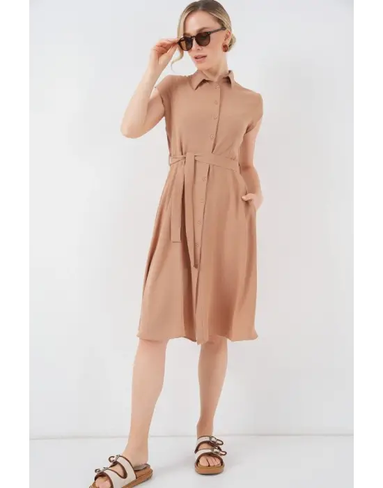 1677 Boydan Düğmeli Kuşaklı Elbise - Bisküvi